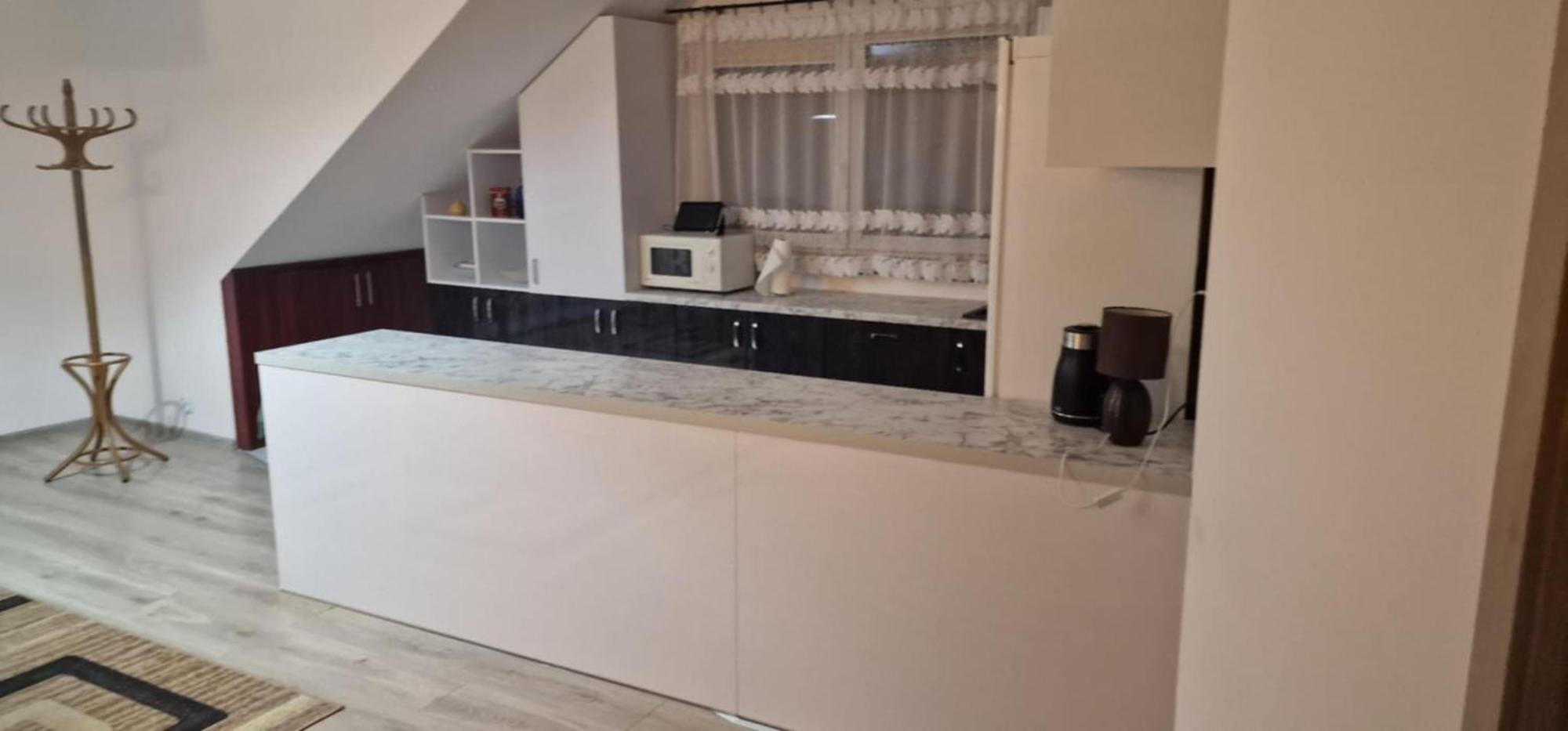 Apartamento Cudowny Zakatek Z Ogrodem I Basenem Bukwica  Exterior foto